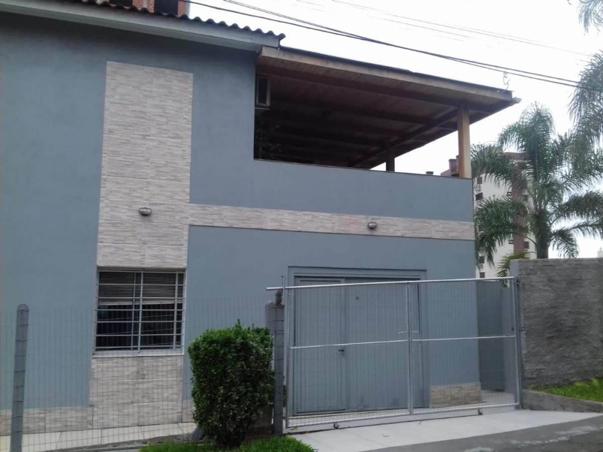 Casa com dois dormitórios no bairro Rio Branco em Novo Hamburgo